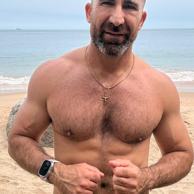 Carlos2MagicHands