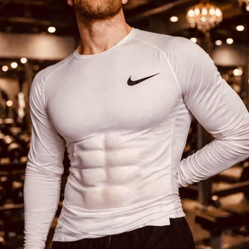 🇸🇪 • Viking – Luxury Massage Mayfair London